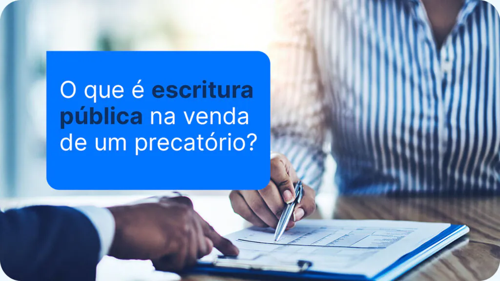 Documentos sobre mesa, ilustrando uma escritura pública